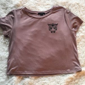 Graphic cropped t-shirt